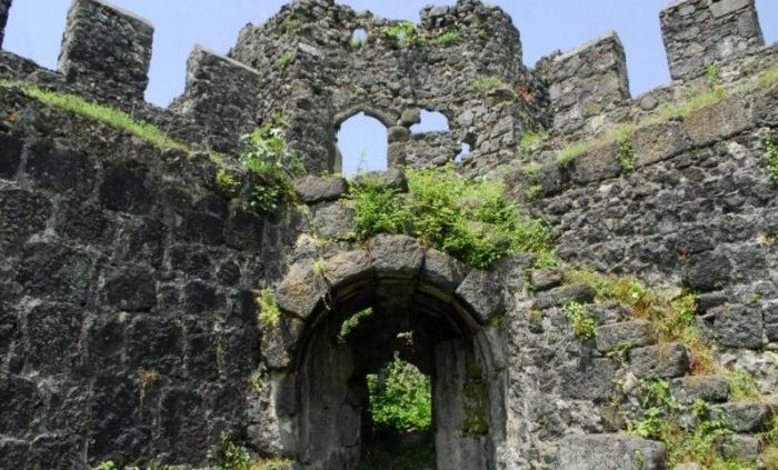 Крепость Гонио в Батуми, стены крепости