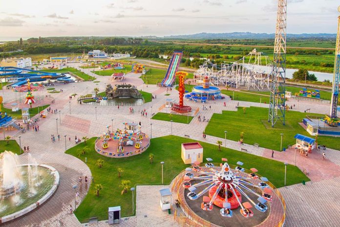 Amusement Park Tsitsinatela