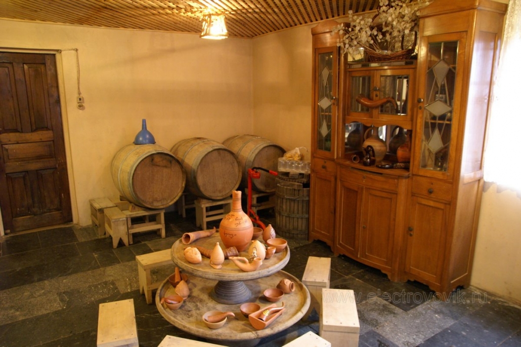 Lado Shavishvili`s Wine Cellar is in 45 km from the center of Batumi